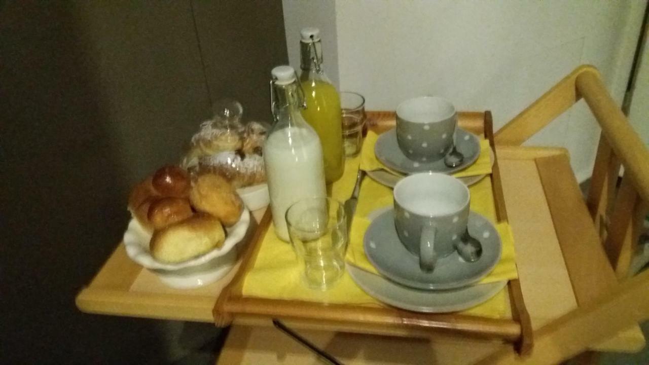 B&B Montecalvario 41 Napoli Esterno foto